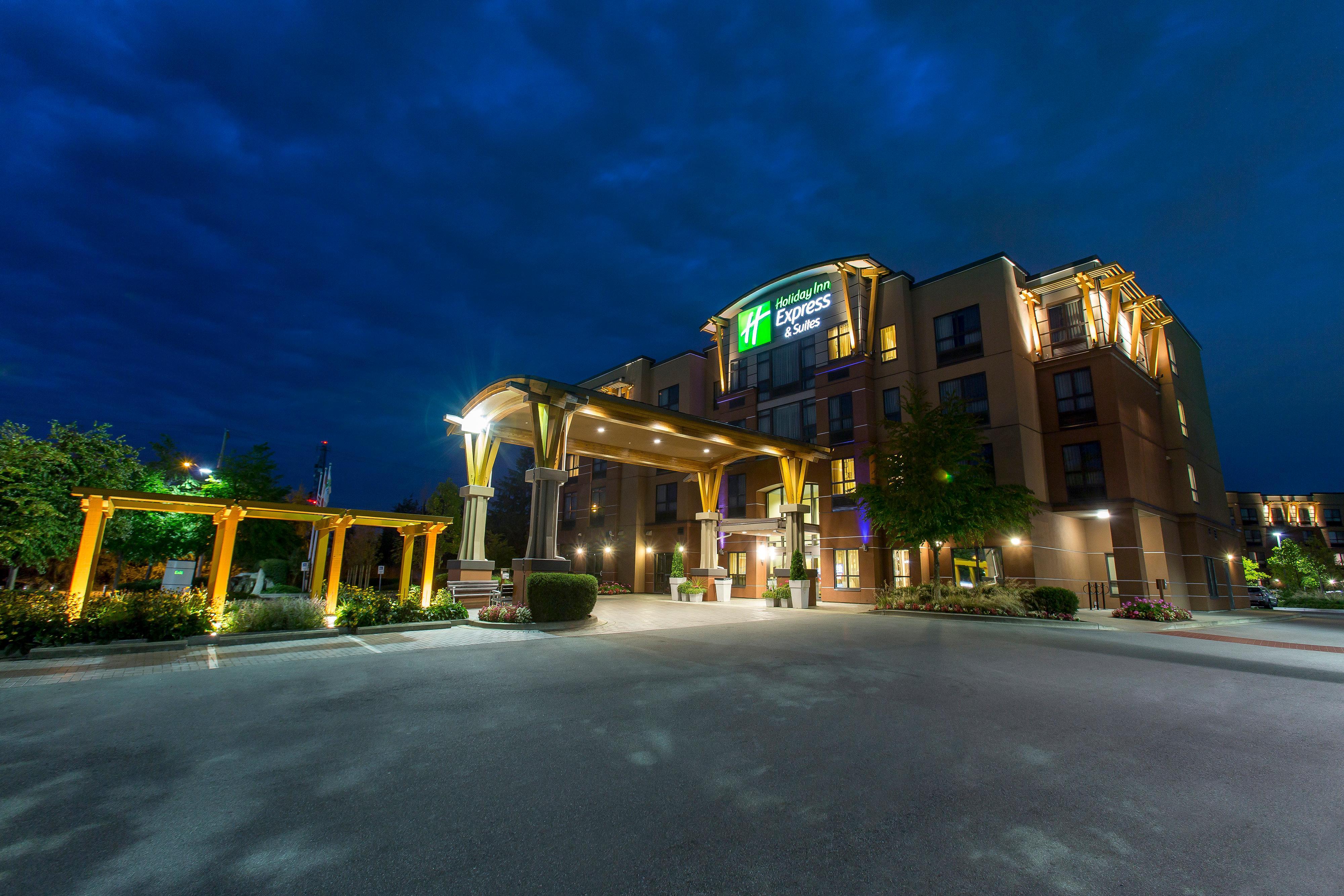 Holiday Inn Express & Suites Riverport Richmond By Ihg Ngoại thất bức ảnh